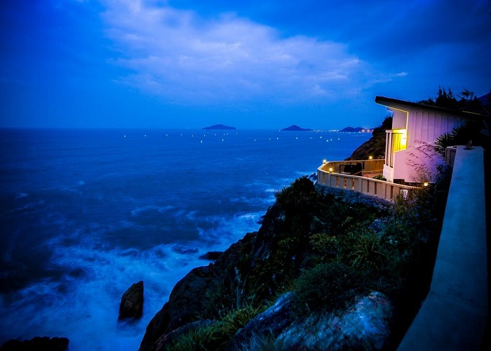 AURORA VILLAS & RESORT
